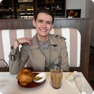 Portrait of Kelly Barendt